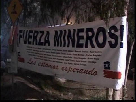 Siguen vivos los 33 mineros sepultados en una mina de Chile